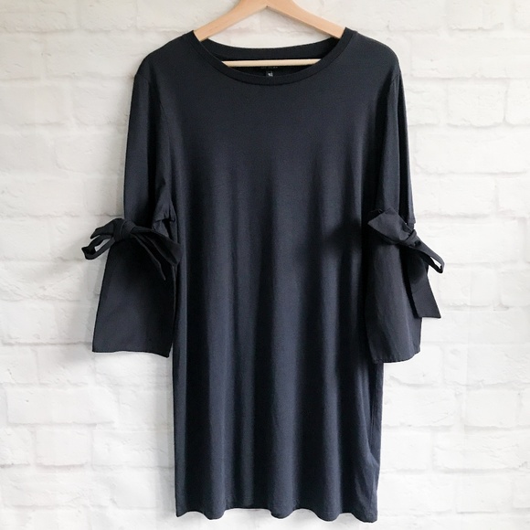 ✨$10✨ Topshop Tie Trumpet Sleeve Tunic - Picture 2 of 7